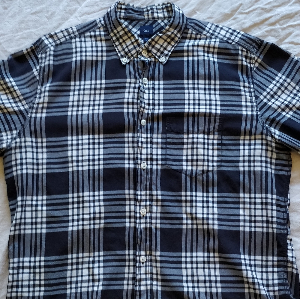 Large plaid GAP button down shirt